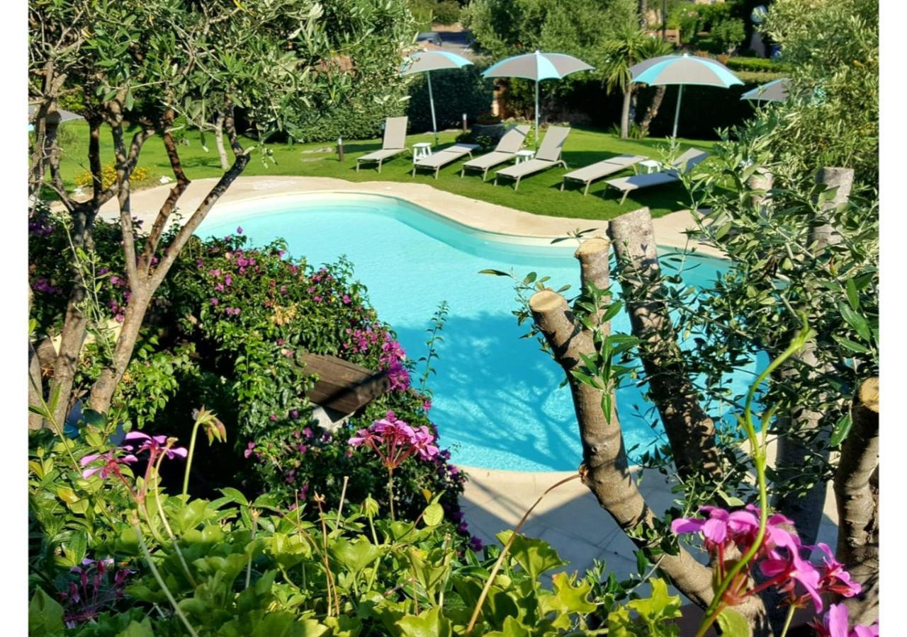 Geco Di Giada Art Suites - Adult Only Porto Rotondo Dış mekan fotoğraf